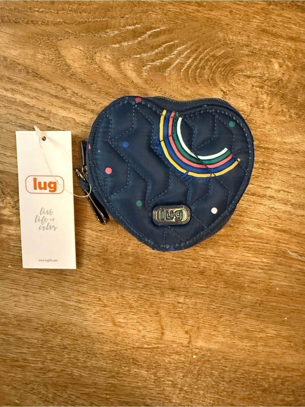 Lug Rainbow Heart-Shaped Pouch